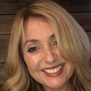 Meet your Posher, Cari